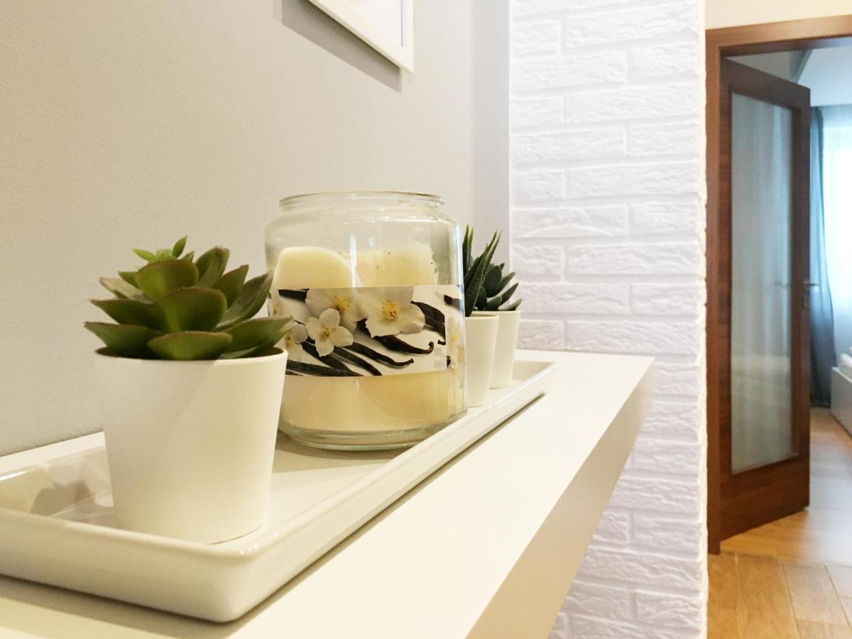 2Br Apt With Free Garage Parking, Close To The Historic Centre Bratislava Exterior photo